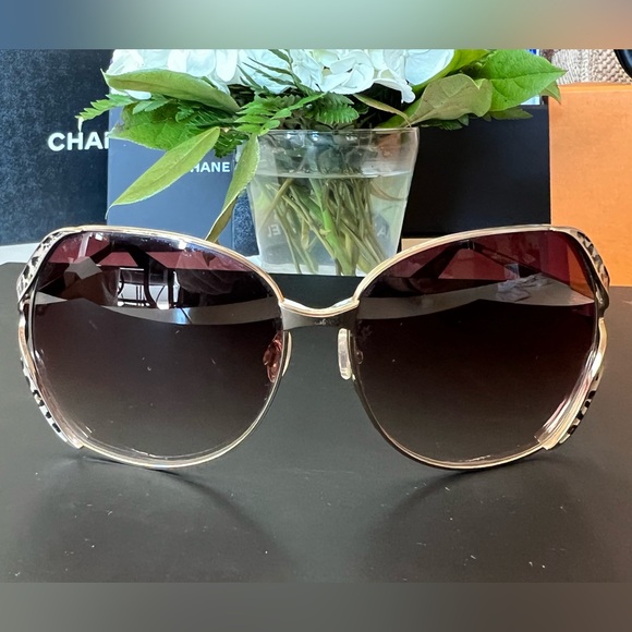 BARTON PERREIRA Emmanuelle Oversized Sunglasses Leopard Gold Frame Smokey Topaz - Picture 1 of 10